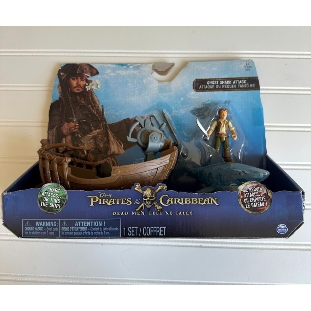 Disney Pirates of the Caribbean Dead Men Tell No Tales‎ Ghost Shark Attack Toy
